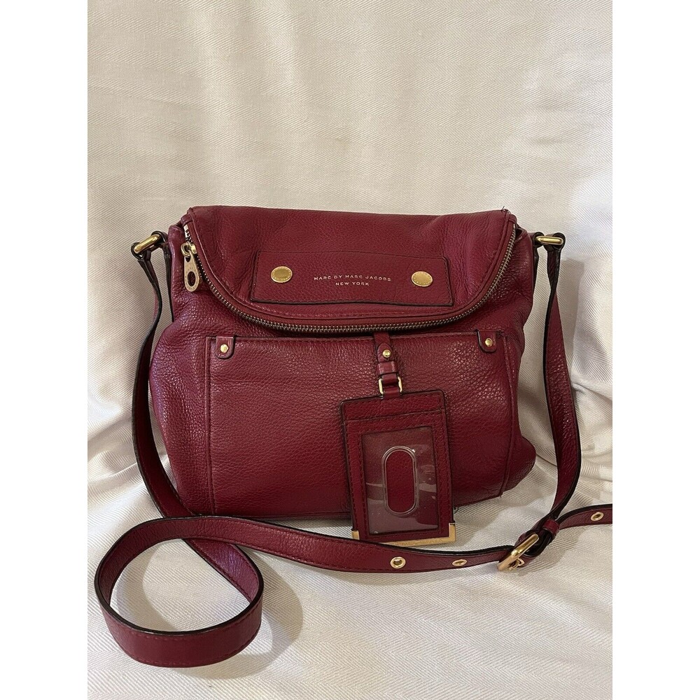 Marc by Marc Jacobs Beautiful Burgundy Leather Hobo Shoulder Crossbody‎ Bag